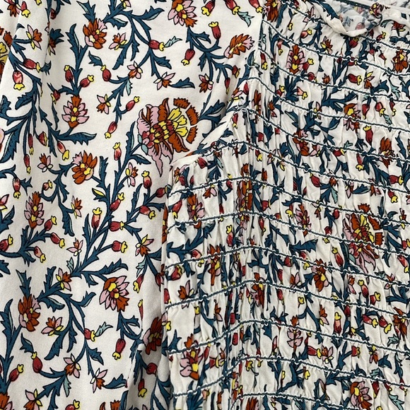 Max Studio Versatile Top, size M - Picture 3 of 4